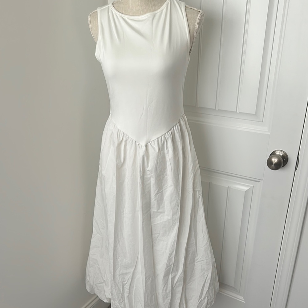 Gorgeous Elegant White Sleeveless Dress with bubble hem